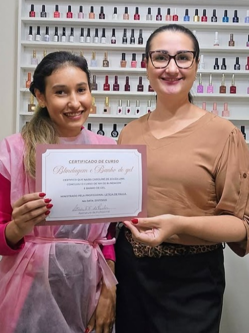 Leticia de Paula com aluna 1