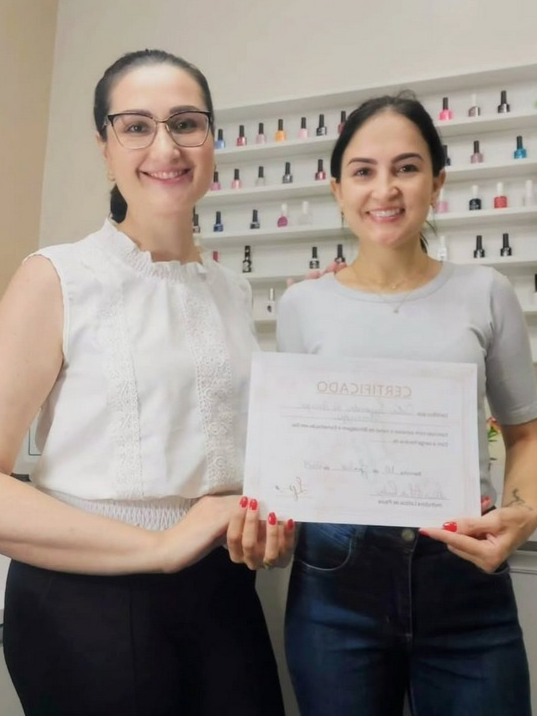 Leticia de Paula com aluna 2